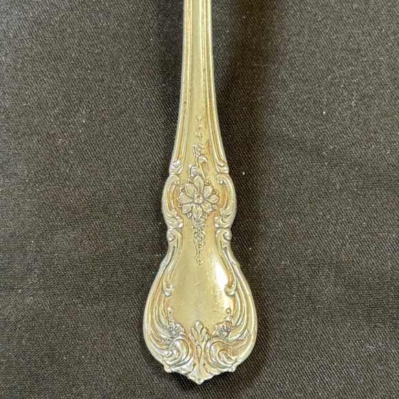 Towle Old Master Sterling Silver Salad Fork 1942 Pattern Flatware 38.339 g - Picture 3 of 5